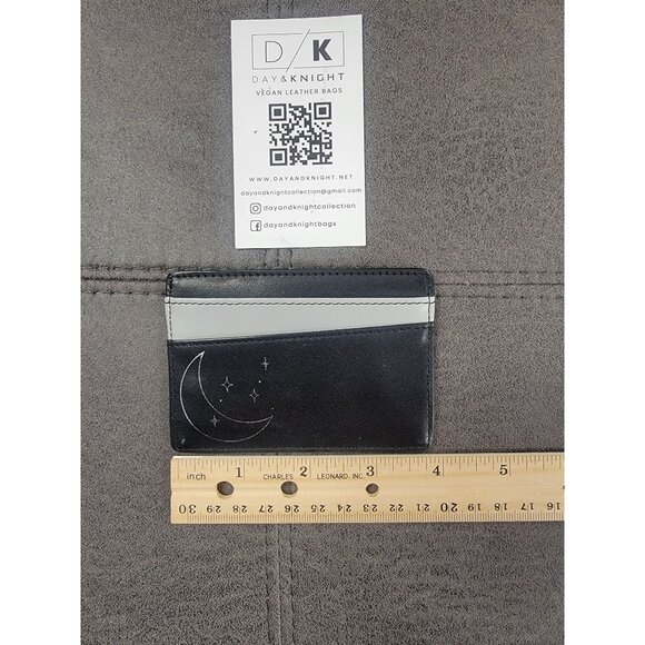 Day & Knight‎ Vegan Leather Card Holder With Sun & Moon Design - Picture 3 of 4